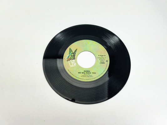 Queen - We Are The Champions / We Will Rock You E-45441  Vinyl, 7", Single, 45