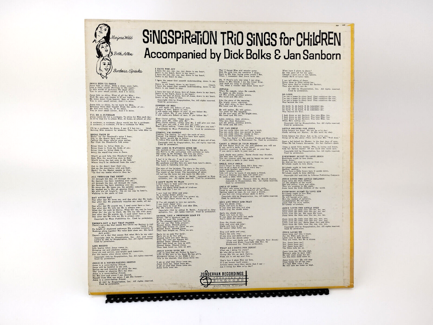 LOT OF TWO CHRISTIAN CHILDREN'S LPs - VG+